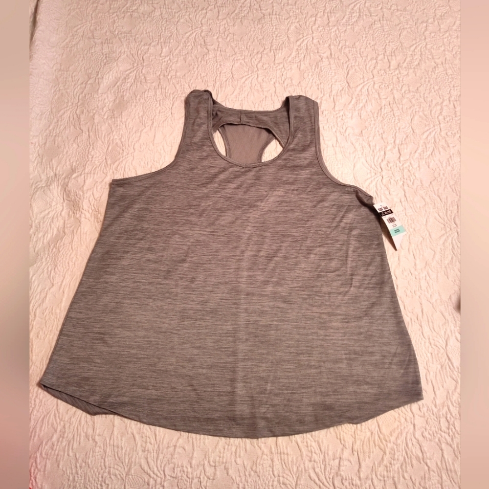 NWT gym thank top